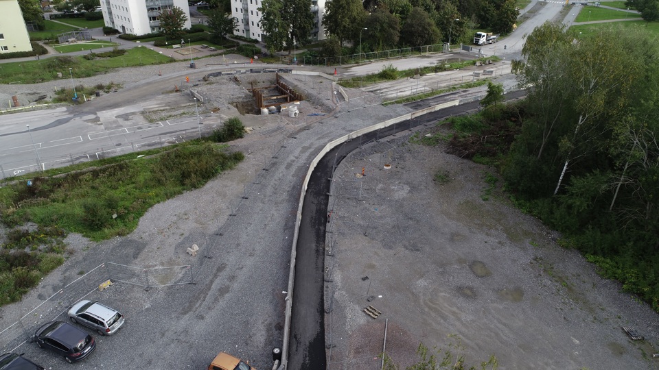 Kvävningsduk på plats för att få bort parkslidet. Bild: Staffan Ramsby, konsultgruppen Röda Tråden AB