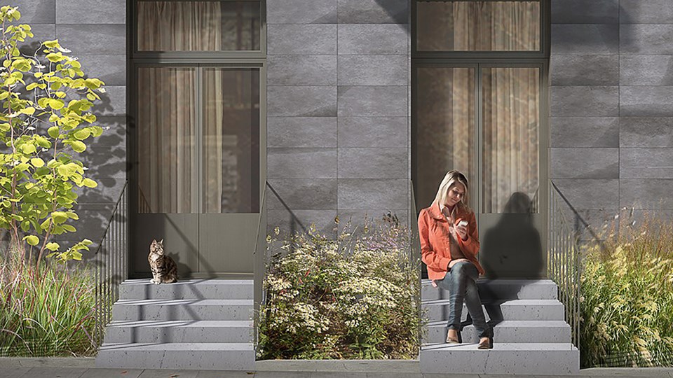 Katt och kvinna som sitter på trapporna framför bostadshusen. Illustration.