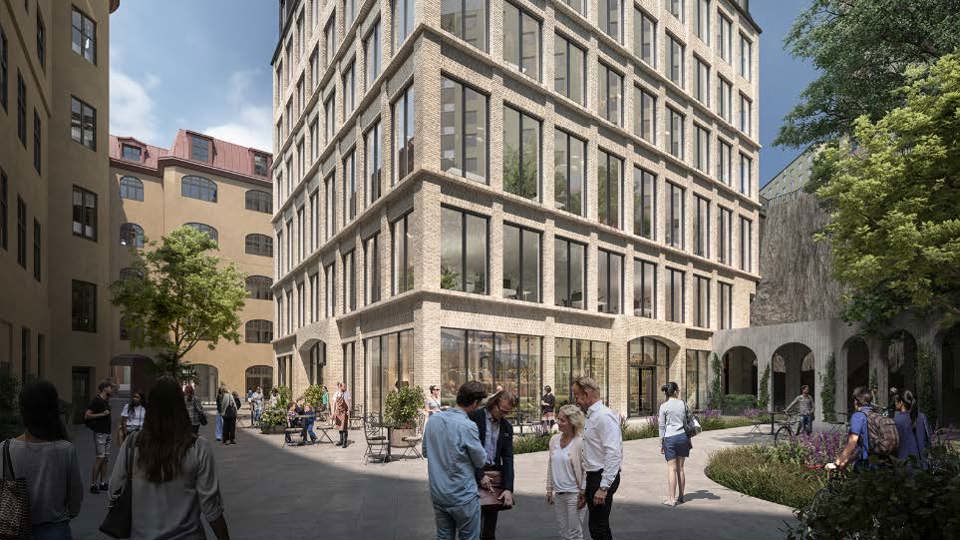 Litet torg med människor i rörelse, vy mot byggnad i hörn, illustration.
