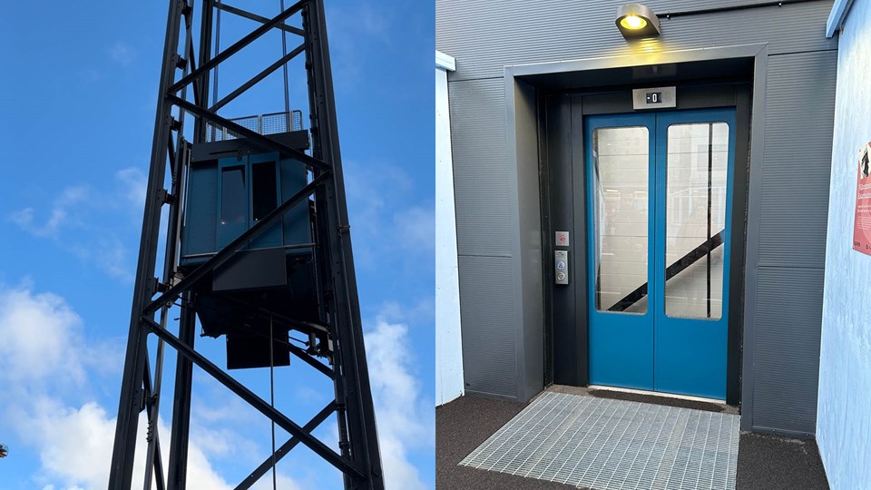 Tvådelad bild. Till vänster ett hisschakt av stål, fackverksmodell. En blå hisskorg är på väg ner. Himlen är blå. Till höger: Två blåa hissdörrar med fönster i. Ovanför dörrarna lyser en lampa. 