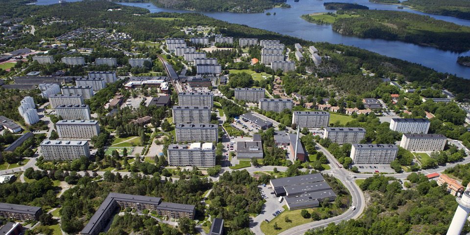 Flygvy över området kring Bredäng, fotografi.