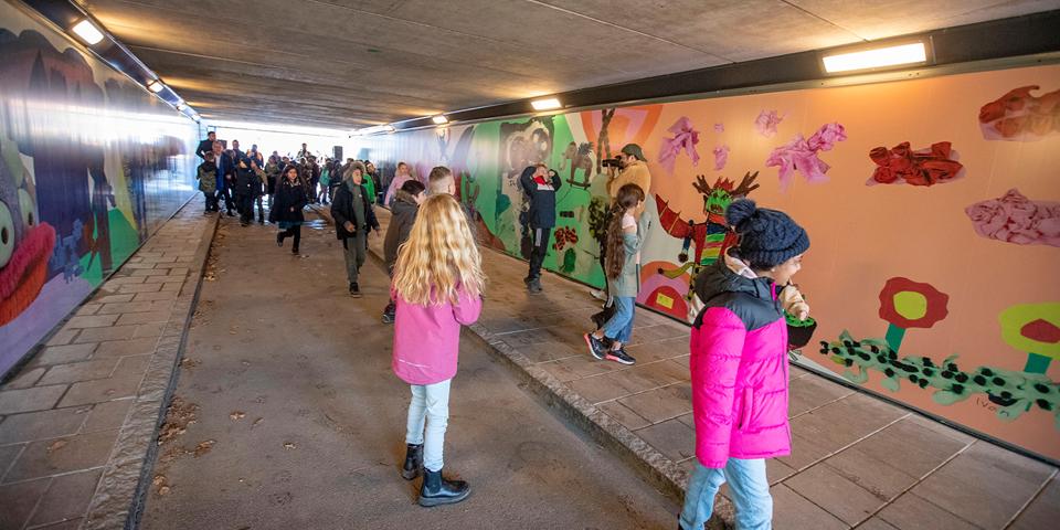 Tunneln under Farstavägen vid Kvickentorpsskolan efter upprustningen.