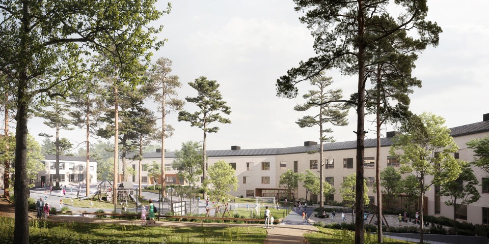Skolbyggnad och skolgård med lekställningar, fotbollsplan och lekytor med lekande barn. Skolgården är omgiven av tallar, illustration.