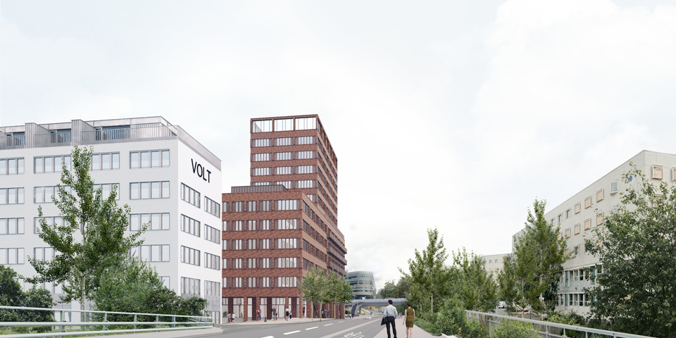 Vy från bro ned bil-, cykel- och gångväg mot område med byggnader i olika utföranden, illustration.