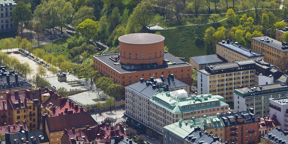 Flygbild över Stadsbiblioteket.