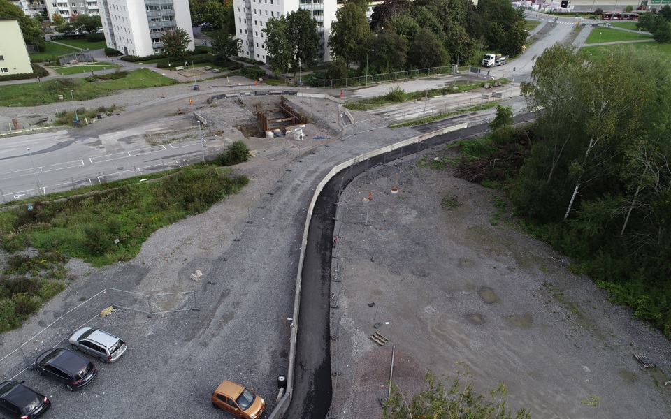 Kvävningsduk på plats för att få bort parkslidet. Bild: Staffan Ramsby, konsultgruppen Röda Tråden AB