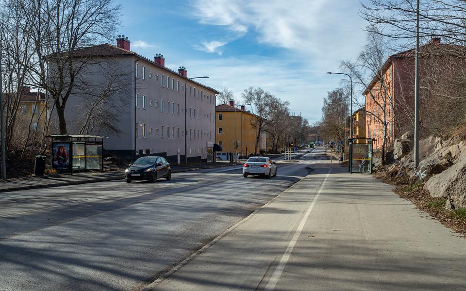 Busshållplatser vid Kvarnbacksvägen i Bromma.