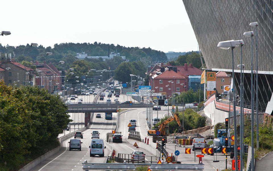 Vy över motorväg vid Arenakopplet.