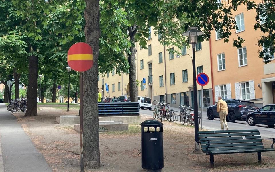 Bild på Rödbergsgatan innan upprustning