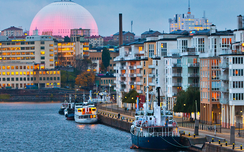 Vy över södra hammarbyhamnen vid Sofia och Hammarby Sjöstad. 